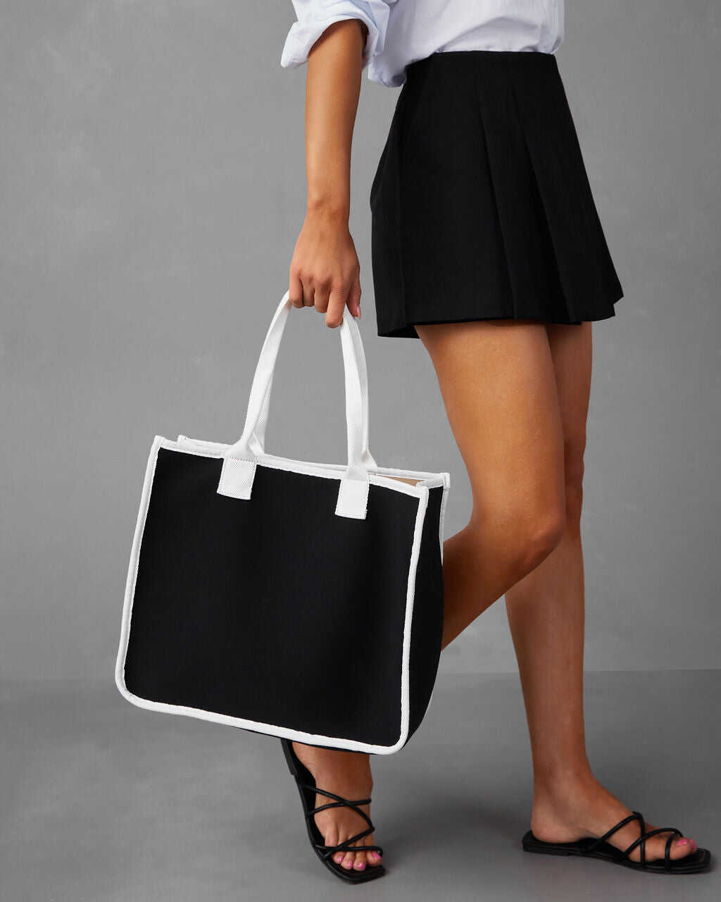 Black and white color block tote bag