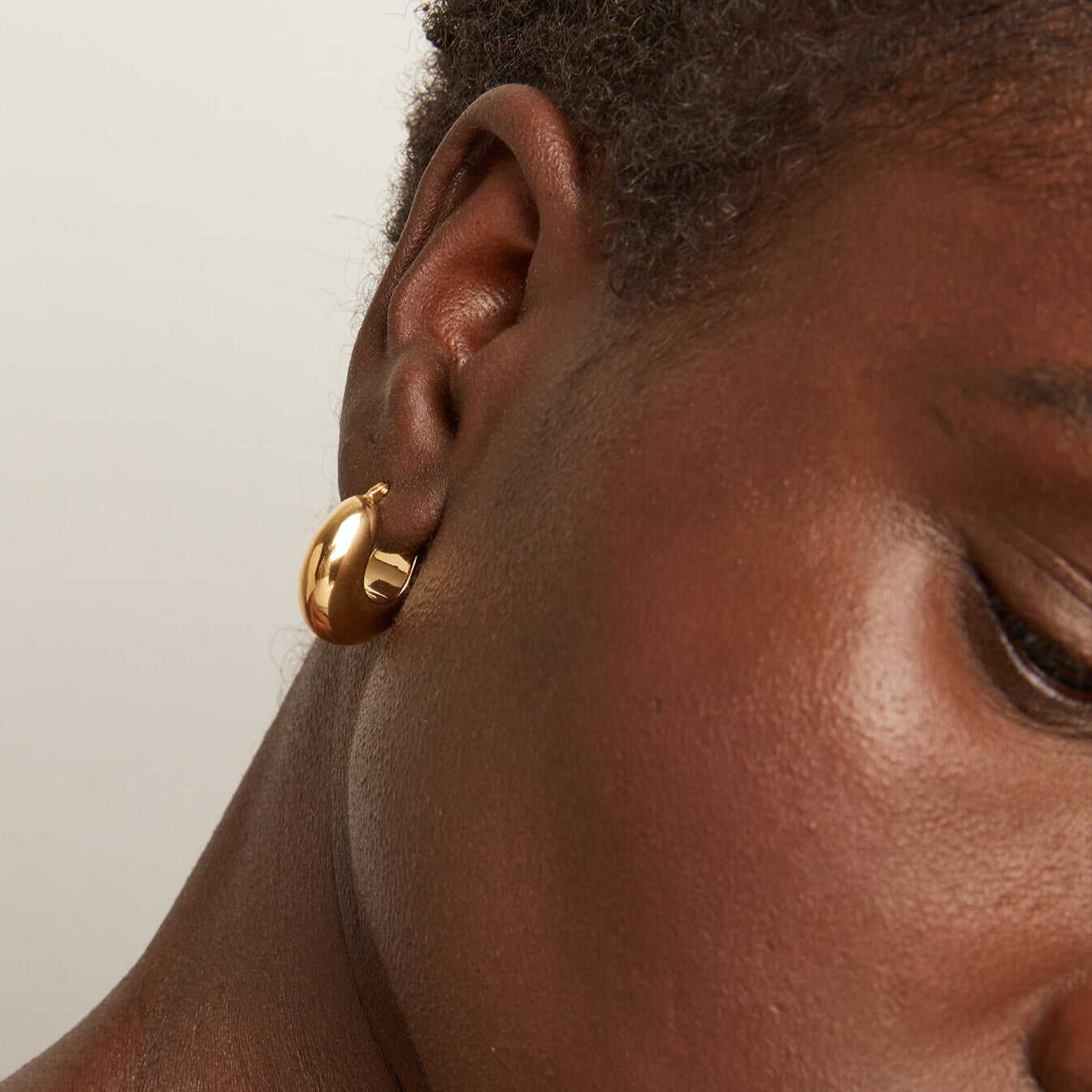 Pillow Saddle Hoops Earrings